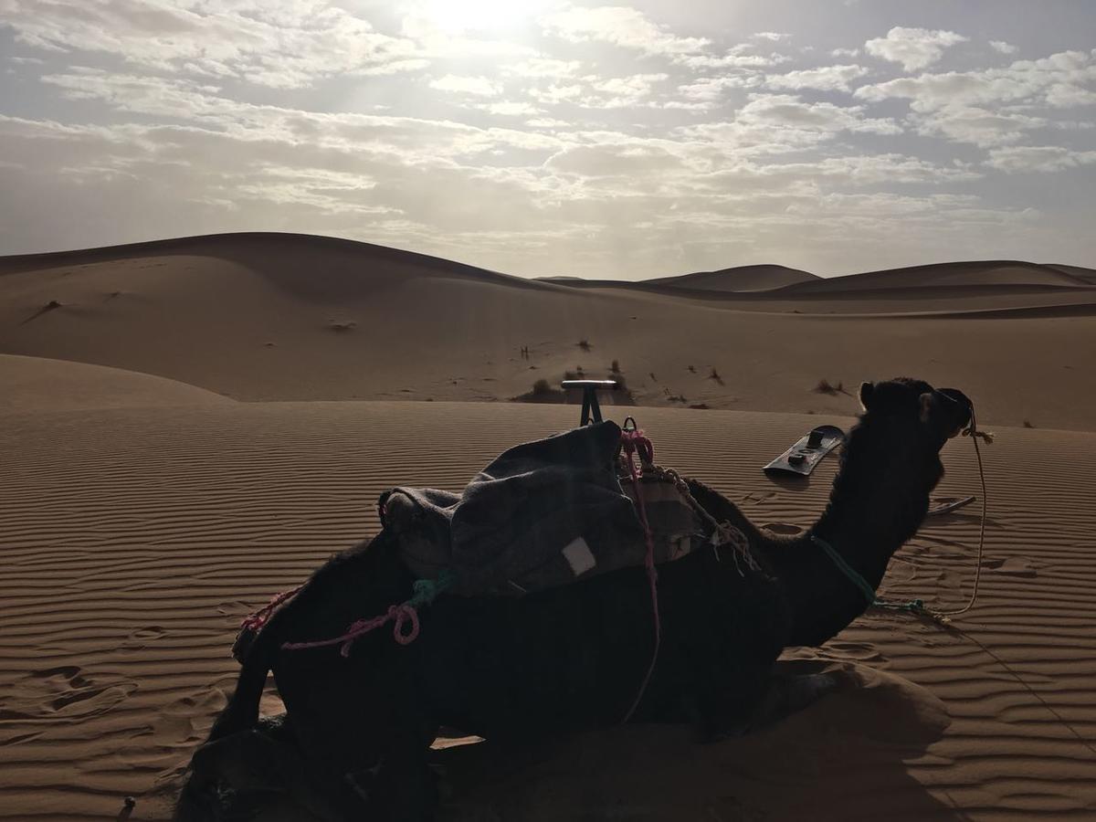 Camp Desert Stars M'Hamid Luaran gambar